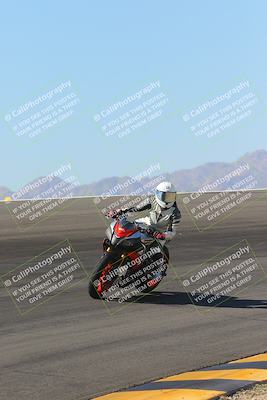 media/Nov-06-2023-Moto Forza (Mon) [[ce023d0744]]/4-Beginner Group/Session 2 (Bowl)/